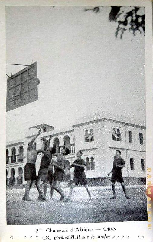 CARNET DU 2 EME CHASSEURS D AFRIQUE A ORAN (10).jpg